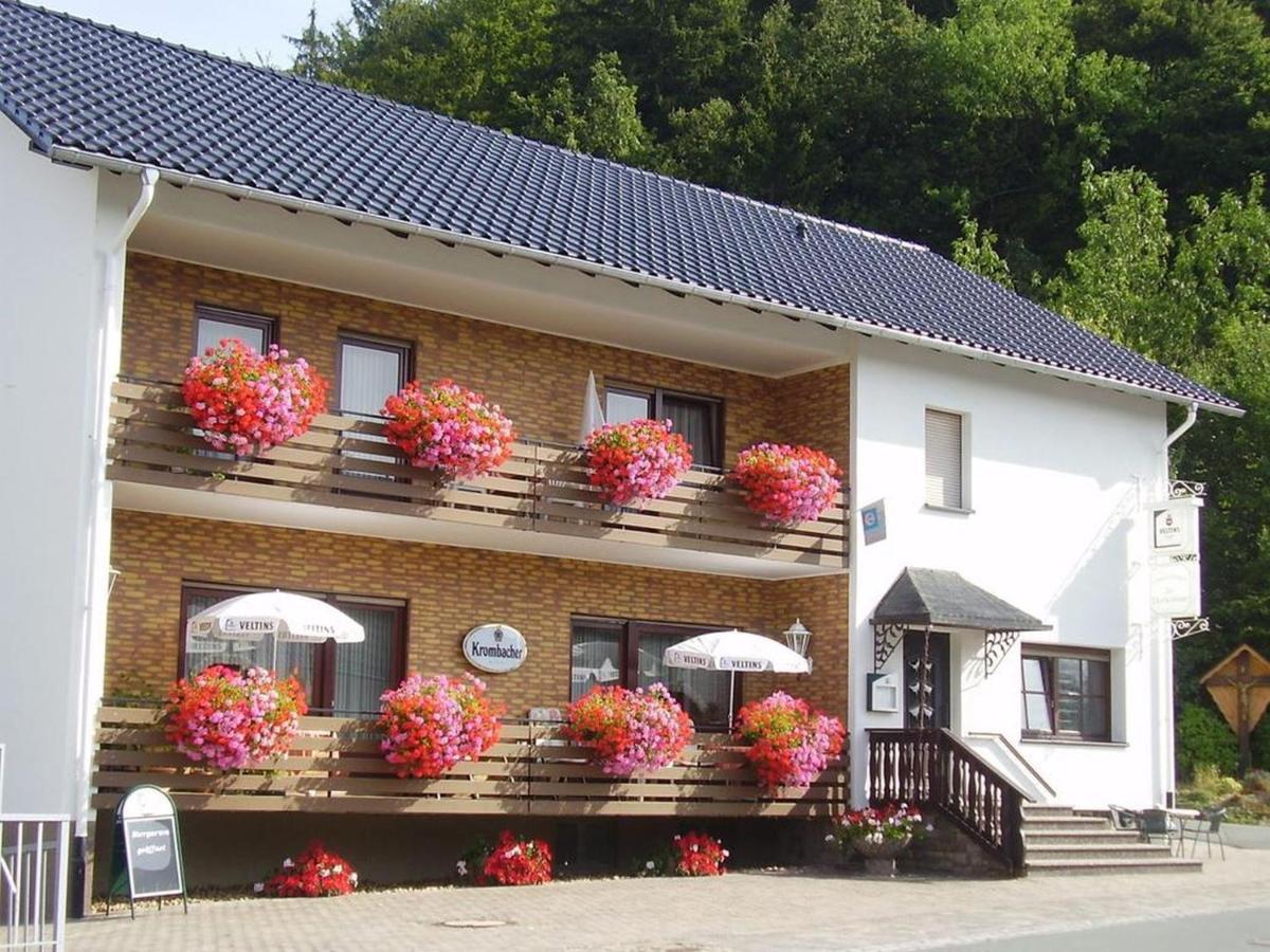 Zur Dorfschaenke Hotel Medebach Bagian luar foto